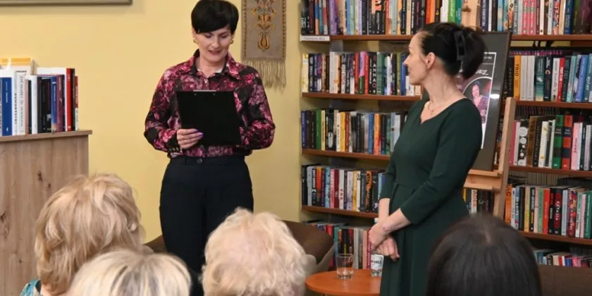 Dyrektor Agnieszka Olszowy i Ela Downarowicz